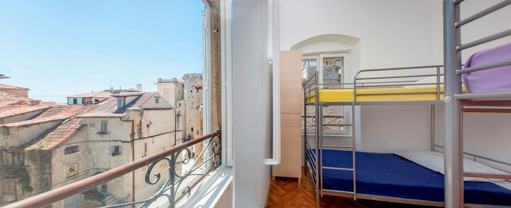 Downtown Hostel سبليت المظهر الخارجي الصورة