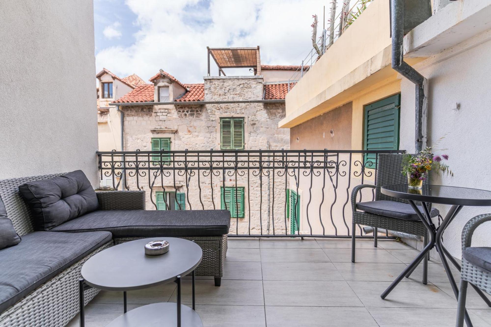 Downtown Hostel سبليت المظهر الخارجي الصورة